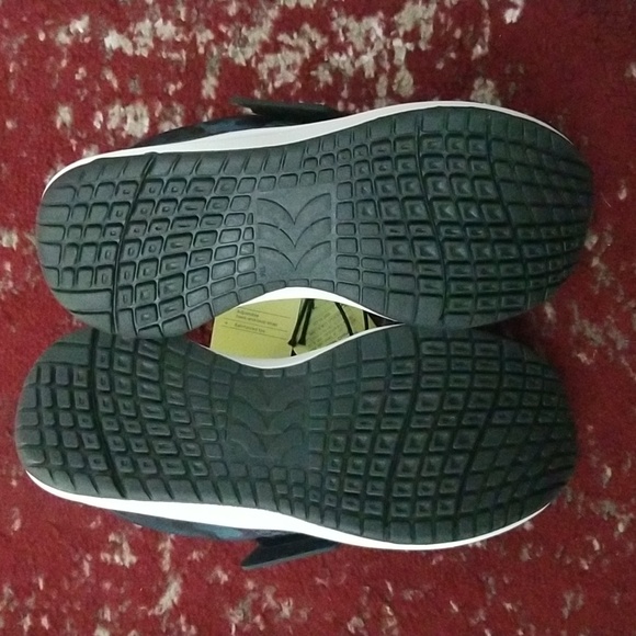 NWT Size 2 All in Motion Blue and Neon Green/Yellow Sneakers - Picture 2 of 2